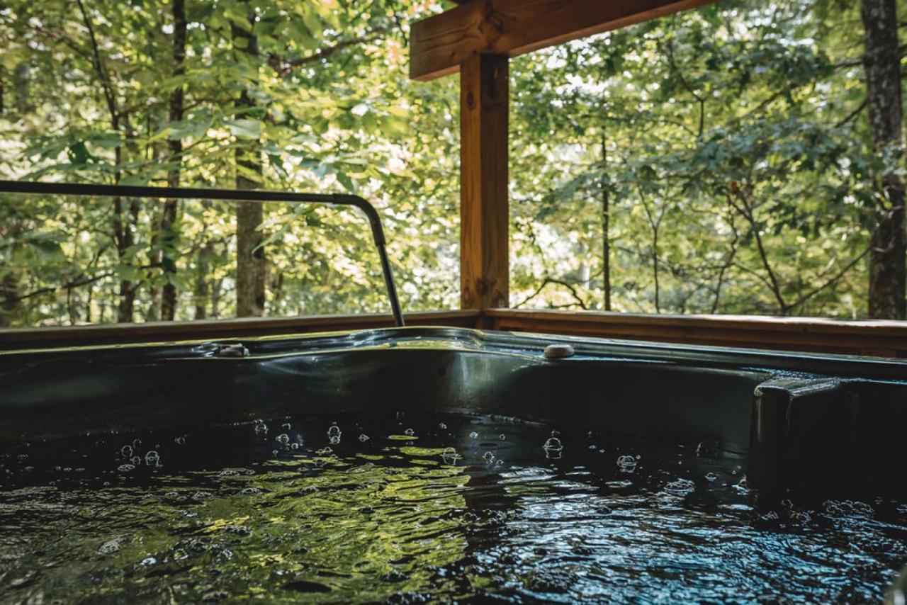 Deer Run Cabin At 36 North - Hot Tub Purlear Ngoại thất bức ảnh