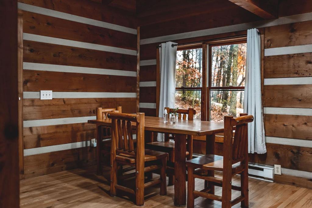 Deer Run Cabin At 36 North - Hot Tub Purlear Ngoại thất bức ảnh